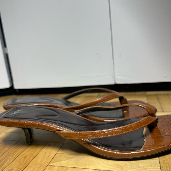 Zara brown snake sandal heels touch on the top feet of the heels, summer heels! - Picture 2 of 4